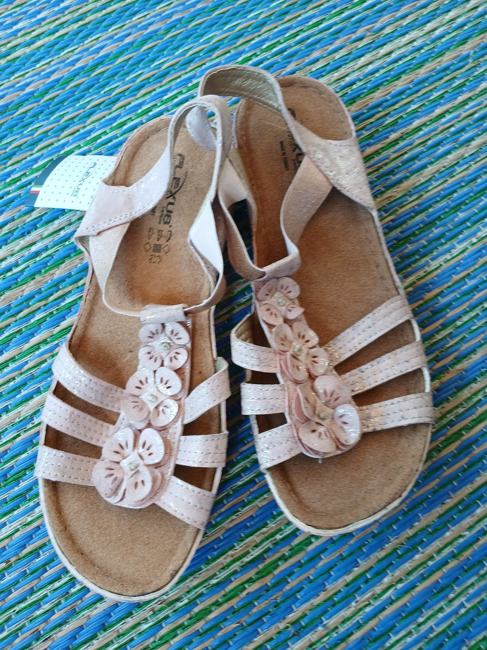 NWT-Flexus by Spring Step Adele Sandals in Champagne